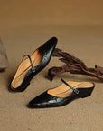 Damen Flache Mules Mit Spitzer Zehenpartie Und Riemchen | Schnalle