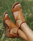 Orthopädische Sandalen Damen | Keilabsatz mit Riemen