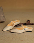 Damen Flache Mules Mit Spitzer Zehenpartie Und Riemchen | Schnalle