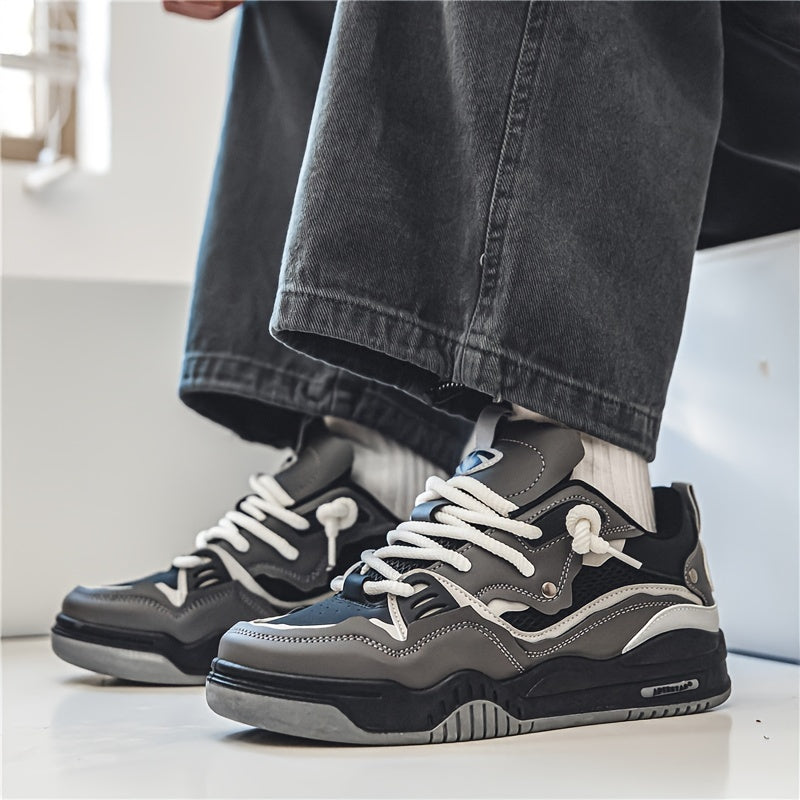 Herren Sneaker | Dicke Sohle und Schnürung