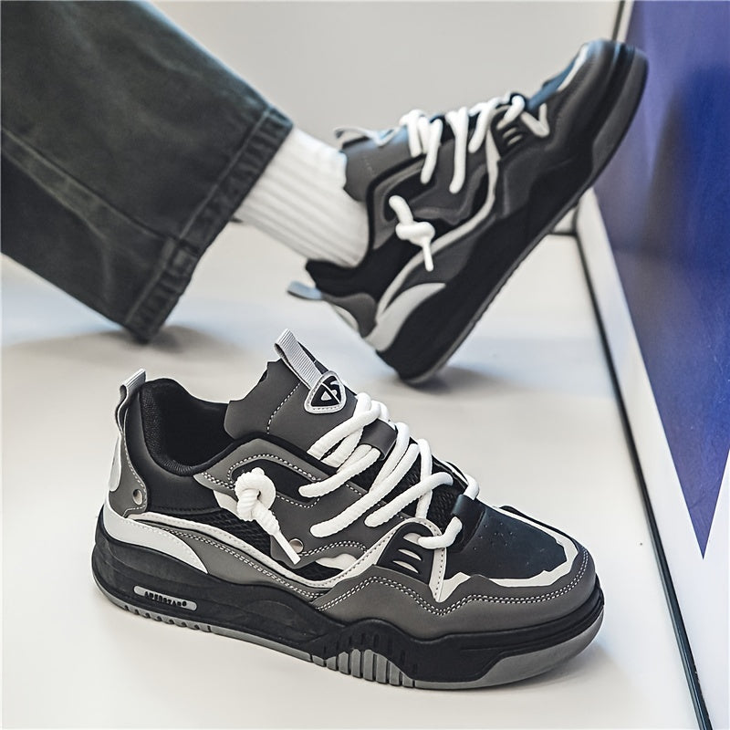 Herren Sneaker | Dicke Sohle und Schnürung
