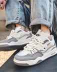Herren Sneaker | Dicke Sohle und Schnürung