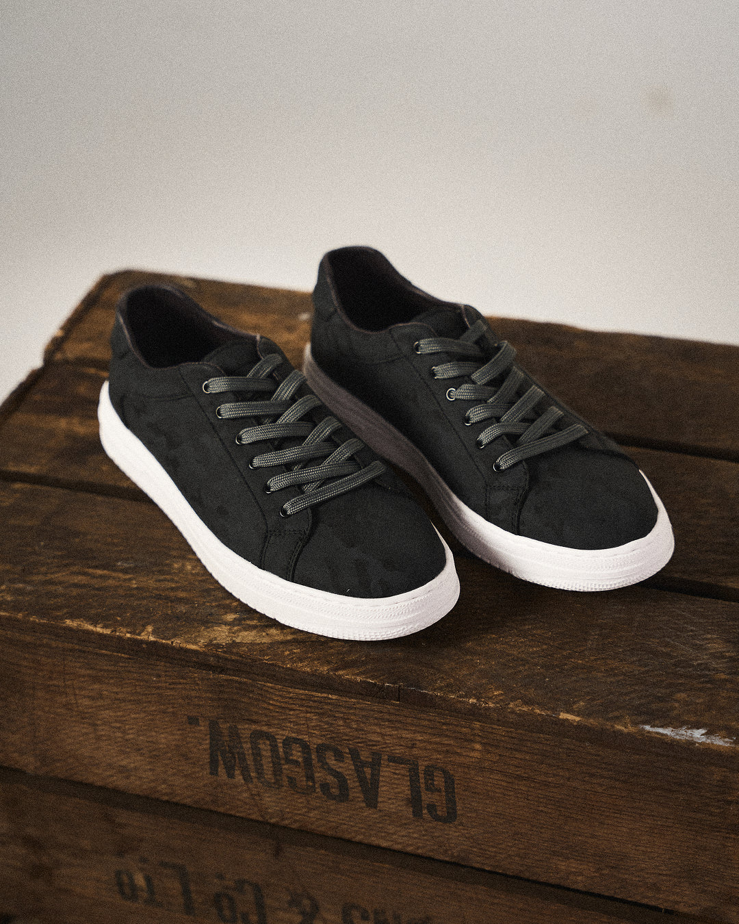 Herren Sneaker mit Schnürung | Tarnmuster