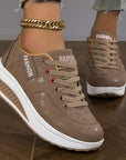 Orthopädische Sneaker Damen | Schnürung und Dämpfung