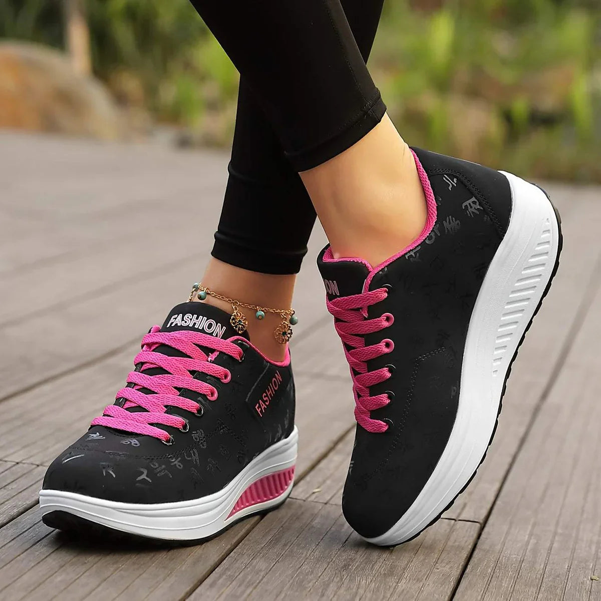 Orthopädische Sneaker Damen | Schnürung und Dämpfung