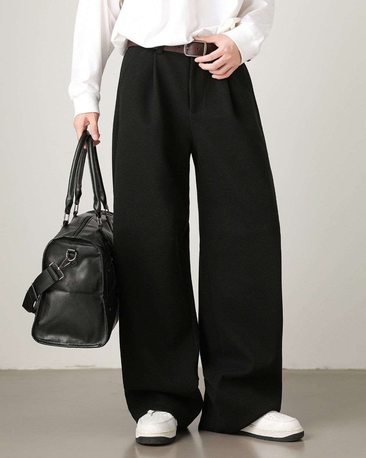 Weite Hose Herren | Stoffhose mit Falten und lockerer Passform