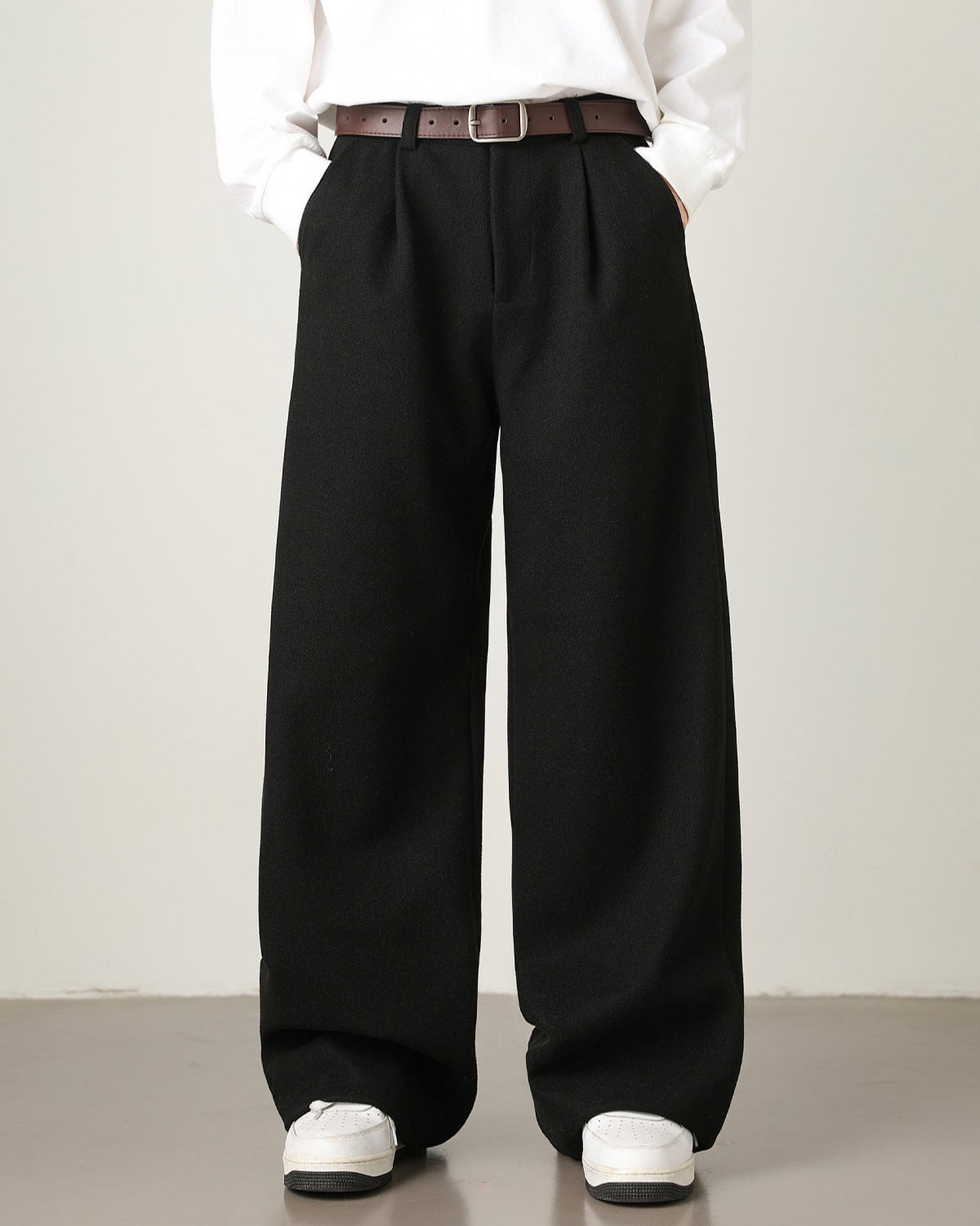 Weite Hose Herren | Stoffhose mit Falten und lockerer Passform