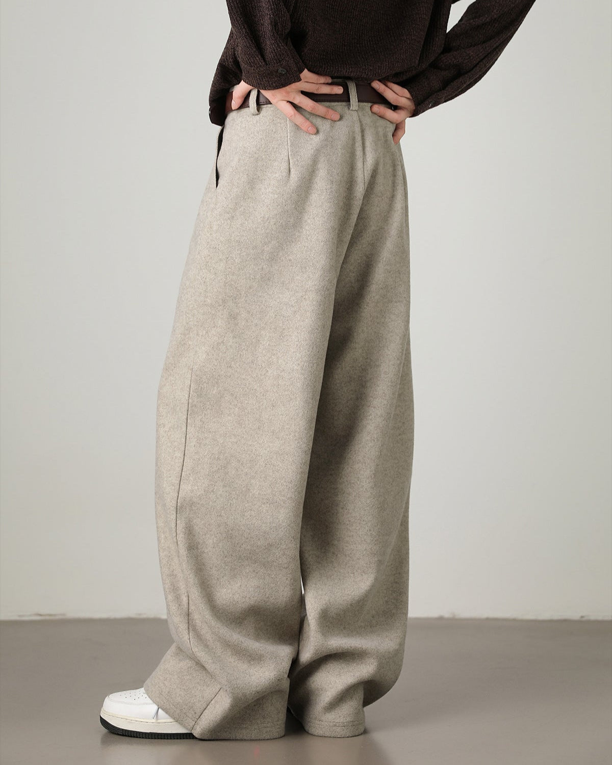 Weite Hose Herren | Stoffhose mit Falten und lockerer Passform