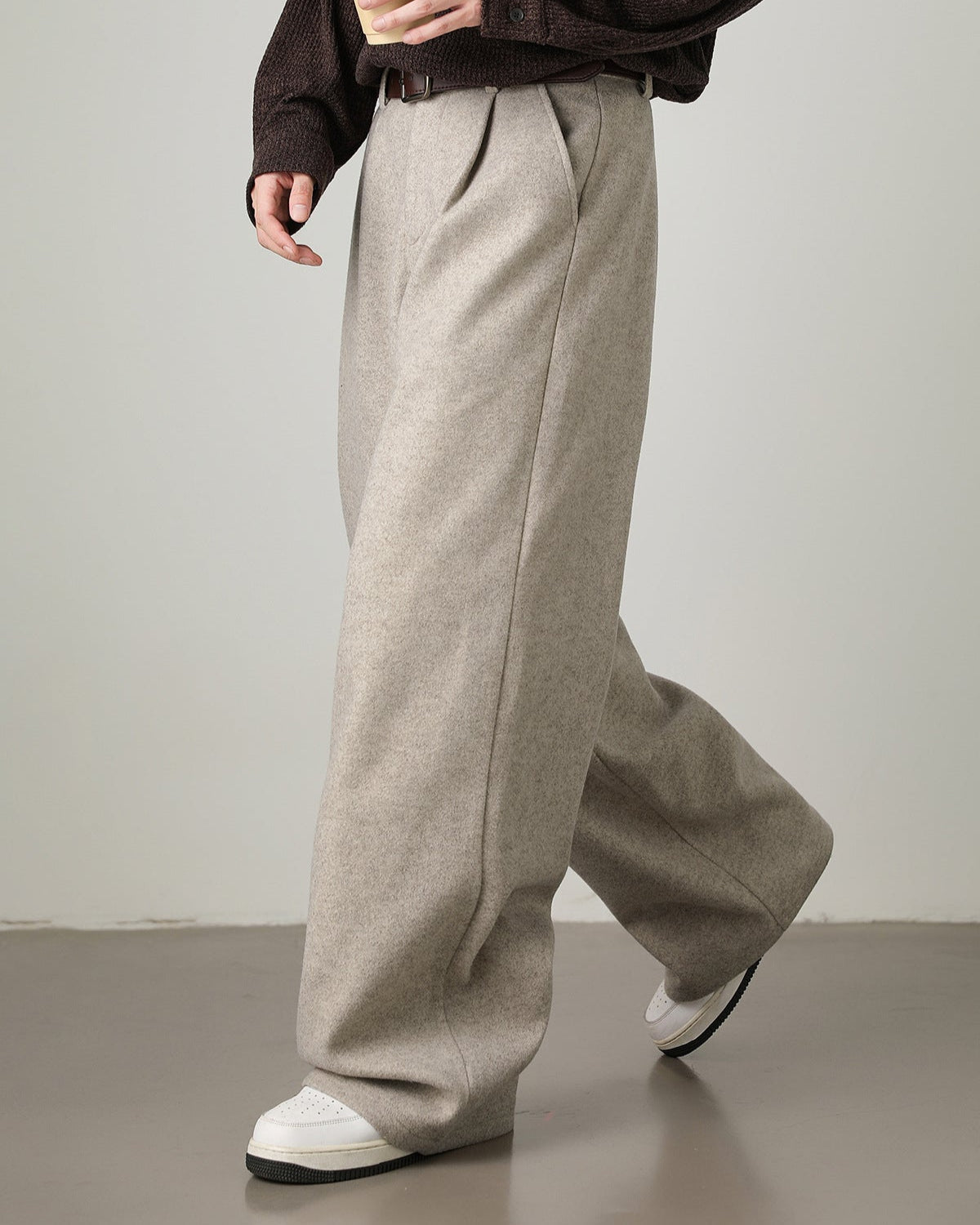 Weite Hose Herren | Stoffhose mit Falten und lockerer Passform