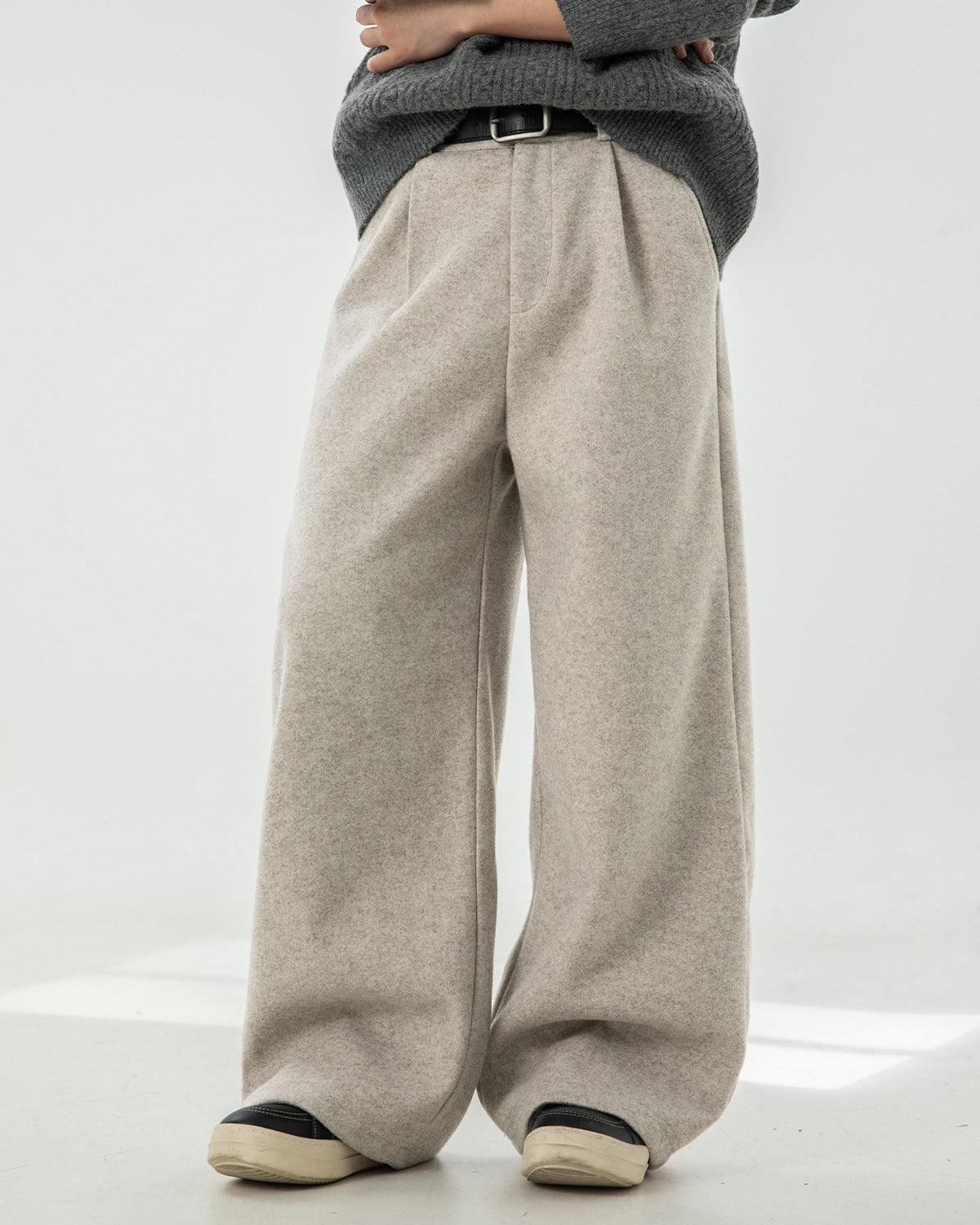 Weite Hose Herren | Stoffhose mit Falten und lockerer Passform
